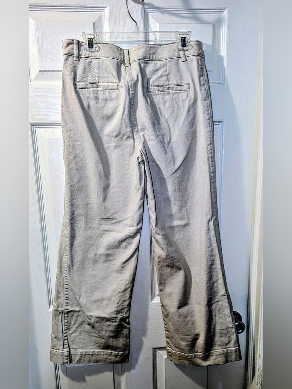 LOFT Beige, Sz 8, Low-Rise, Wide-Leg, Low-Rise Jeans - Picture 3 of 3